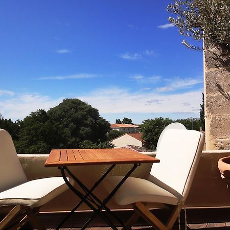 Appartement Les toîts d'Uzès Extérieur photo