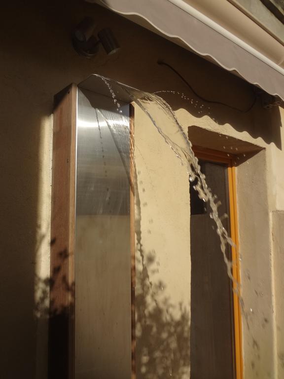 Appartement Les toîts d'Uzès Extérieur photo