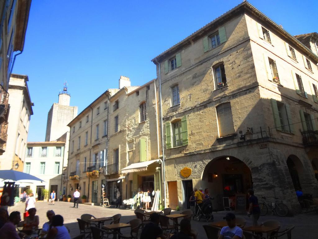 Appartement Les toîts d'Uzès Extérieur photo
