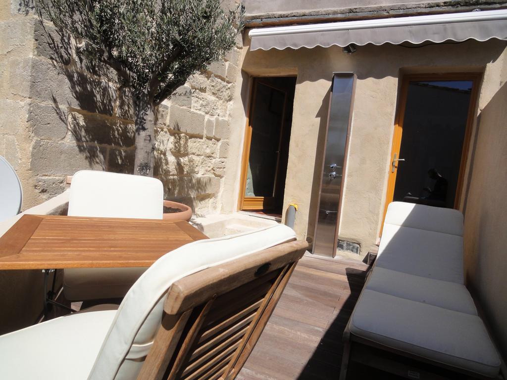 Appartement Les toîts d'Uzès Extérieur photo